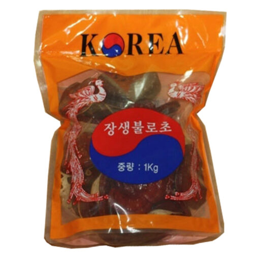 Giới thiệu sản phẩm Nấm linh chi Hàn Quốc loại có chân Korea 1 Kg Thông tin chi tiết: - Nấm linh chi Hàn Quốc cao cấp loại có chân 1 Kg - Hàng nhập khẩu chính hãng Hàn Quốc (Korea) - Trọng lượng: 1kg Công dụng: - Ổn định huyết áp, nâng cao sức đề kháng, phòng trừ bệnh tật - Phòng chữa bệnh tiểu đường - Giải độc gan, hiệu quả tốt với các bệnh về gan như viêm gan, xơ gan, gan nhiễm mỡ - Ngăn chặn quá trình làm lão hóa, giúp cơ thể luôn tươi trẻ. - Chống ung thư tuyến tiền liệt. - Điều hòa kinh nguyệt, chống béo phì Cách dùng: Có hai cách sử dụng: Thái lát (xát lát) hoặc nghiền thành bột. 1 - Thái lát: (Cách này phổ biến nhất) Đun nước 1: 50g linh chi/ 10 người. Cho 50 vào ấm đun với 1000cc nước, đun khoảng 2-3 phút rồi tắt lửa. Để ngâm như vậy trong vòng 5 phút rồi đun tiếp khoảng 30 phút bằng lửa nhỏ. Đun đến khi nước cạn còn 800cc thì ta được nước đầu tiên. Đun nước 2 và nước 3:Sauk hi được nước đầu, lấy lát linh chi ra dùng kéo cắt nhỏ (khoảng 1cm) rồi đổ nước vào đun như cách đun nước đầu. Đổ lẫn nước đầu, nước 2, nước 3 để được 2.400cc nước linh chi rồi cho vào bình và bảo quản trong tủ lạnh. Cách dùng: Một ngày 2400cc chia thành 80-120cc dùng làm 2-3 lần. Sau khi được nước 3, lẫy bã linh chi phơi khô đun lấy nước 4 hoặc dùng để tắm rất tốt cho da và tóc. 2 - Nghiền thành bột: Xay nhỏ rồi dùng tách trà lọc lưới để pha, uống hằng ngày Thông tin chi tiết: - Nấm linh chi núi Hàn Quốc cao cấp loại có chân 1 Kg - Hàng nhập khẩu chính hãng Hàn Quốc (Korea) - Trọng lượng: 1kg - Hạn sử dụng: 06/06/2020 - Ổn định huyết áp, nâng cao sức đề kháng, phòng trừ bệnh tật - Phòng chữa bệnh tiểu đường - Giải độc gan, hiệu quả tốt với các bệnh về gan như viêm gan, xơ gan, gan nhiễm mỡ - Ngăn chặn quá trình làm lão hóa, giúp cơ thể luôn tươi trẻ. - Chống ung thư tuyến tiền liệt Cách dùng: Có hai cách sử dụng: Thái lát (xát lát) hoặc nghiền thành bột. 1 - Thái lát: (Cách này phổ biến nhất) Đun nước 1: 50g linh chi/ 10 người. Cho 50 vào ấm đun với 1000cc nước, đun khoảng 2-3 phút rồi tắt lửa. Để ngâm như vậy trong vòng 5 phút rồi đun tiếp khoảng 30 phút bằng lửa nhỏ. Đun đến khi nước cạn còn 800cc thì ta được nước đầu tiên. Đun nước 2 và nước 3:Sauk hi được nước đầu, lấy lát linh chi ra dùng kéo cắt nhỏ (khoảng 1cm) rồi đổ nước vào đun như cách đun nước đầu. Đổ lẫn nước đầu, nước 2, nước 3 để được 2.400cc nước linh chi rồi cho vào bình và bảo quản trong tủ lạnh. Cách dùng: Một ngày 2400cc chia thành 80-120cc dùng làm 2-3 lần. Sau khi được nước 3, lẫy bã linh chi phơi khô đun lấy nước 4 hoặc dùng để tắm rất tốt cho da và tóc. 2 - Nghiền thành bột: Xay nhỏ rồi dùng tách trà lọc lưới để pha, uống hằng ngày