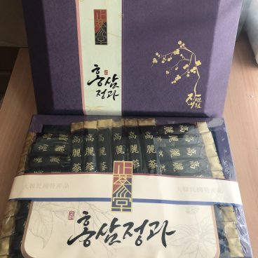 Hắc sâm nguyên củ tẩm mật ong Dongjin Korea 4 hàn quốc 900 gram
